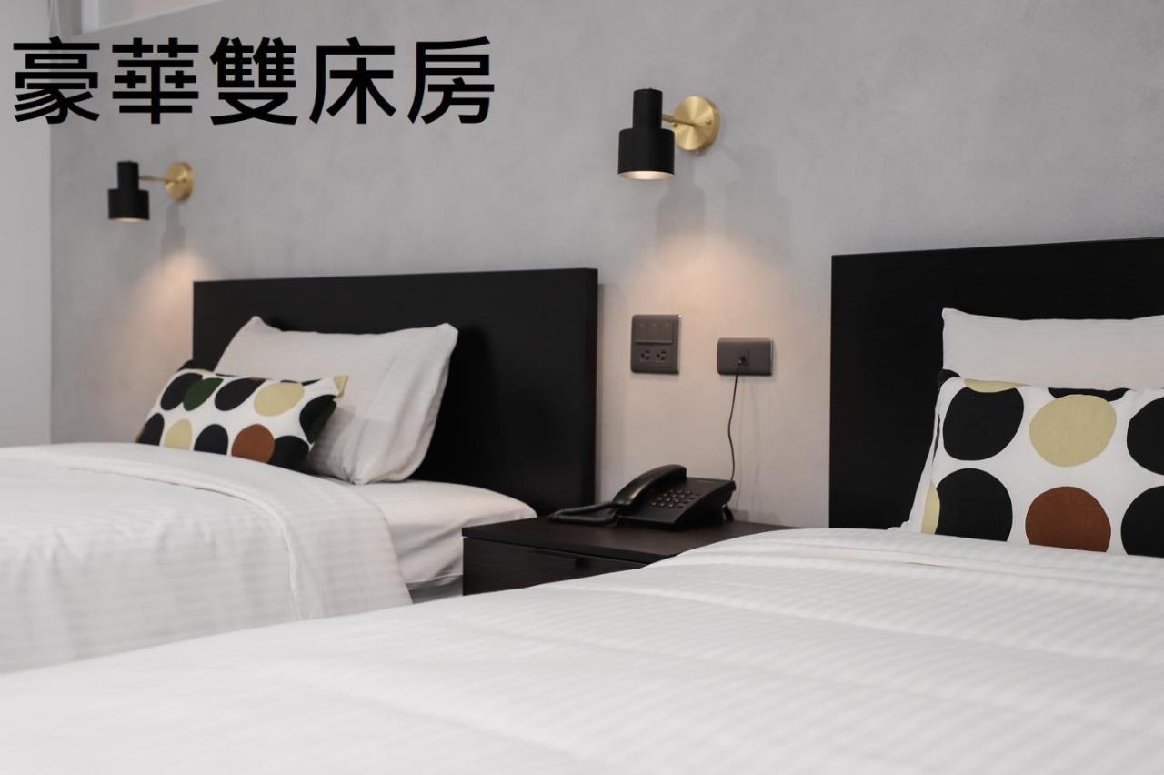 Tzu Chi Hotel Pingtung ภายนอก รูปภาพ