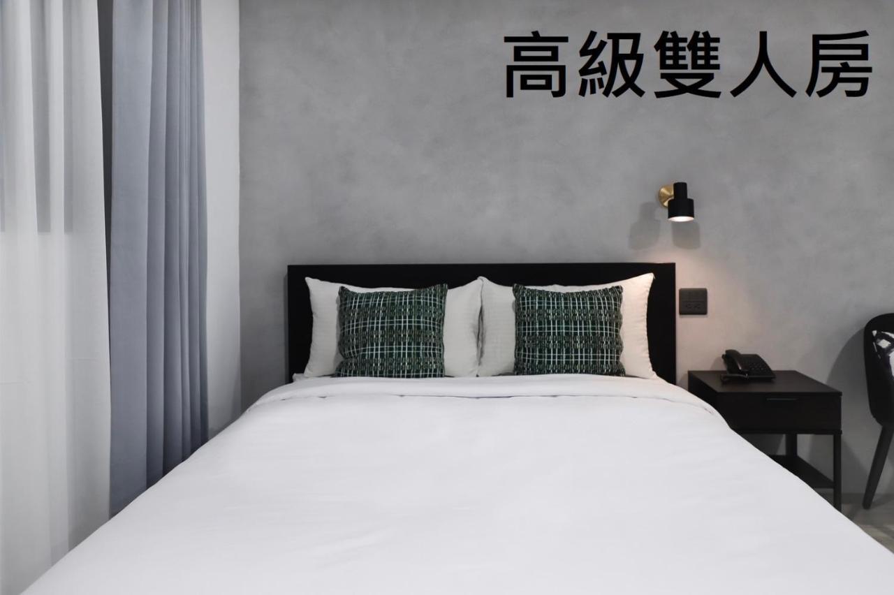Tzu Chi Hotel Pingtung ภายนอก รูปภาพ